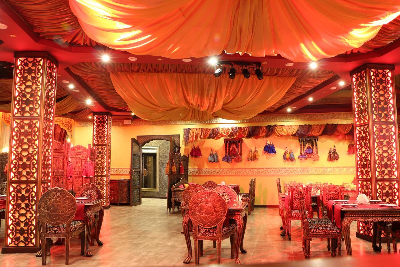 India Palace Hotel Kharkiv Ngoại thất bức ảnh