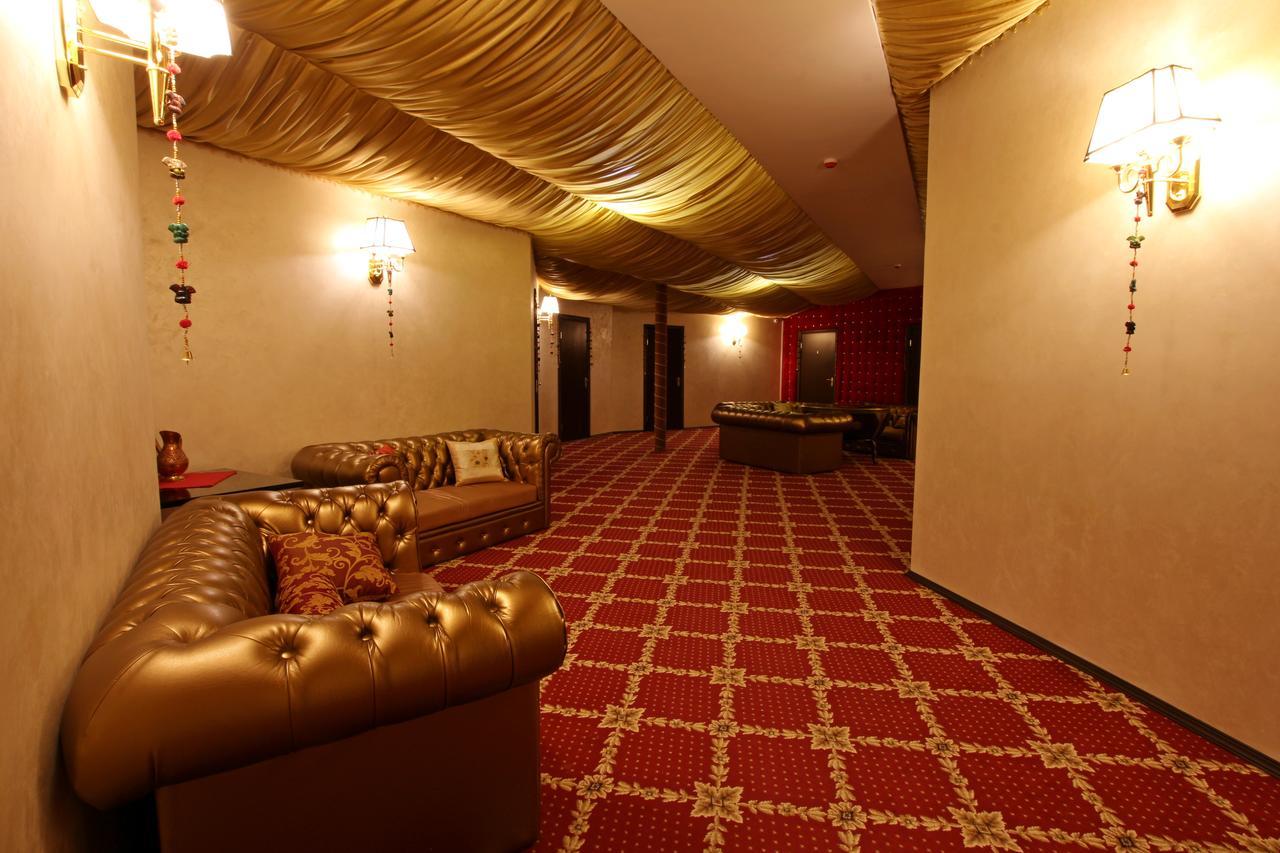 India Palace Hotel Kharkiv Ngoại thất bức ảnh