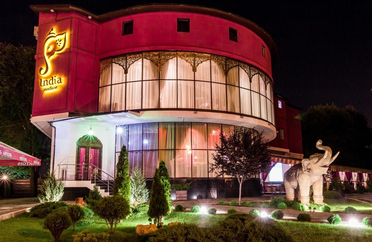 India Palace Hotel Kharkiv Ngoại thất bức ảnh
