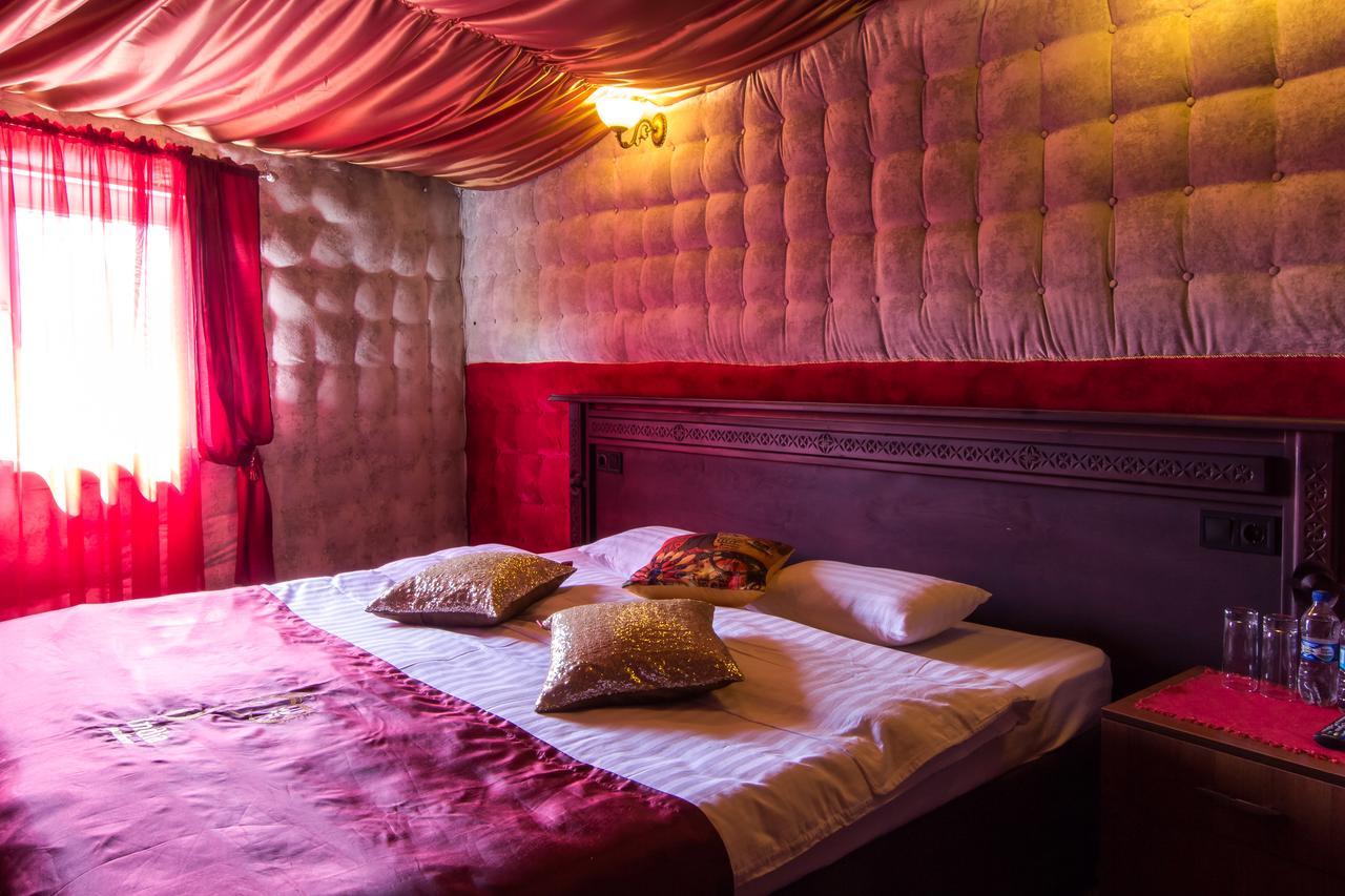 India Palace Hotel Kharkiv Ngoại thất bức ảnh