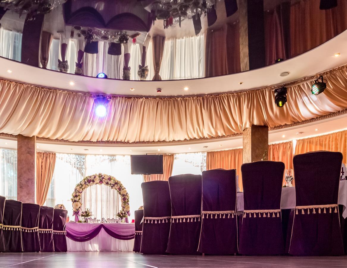 India Palace Hotel Kharkiv Ngoại thất bức ảnh