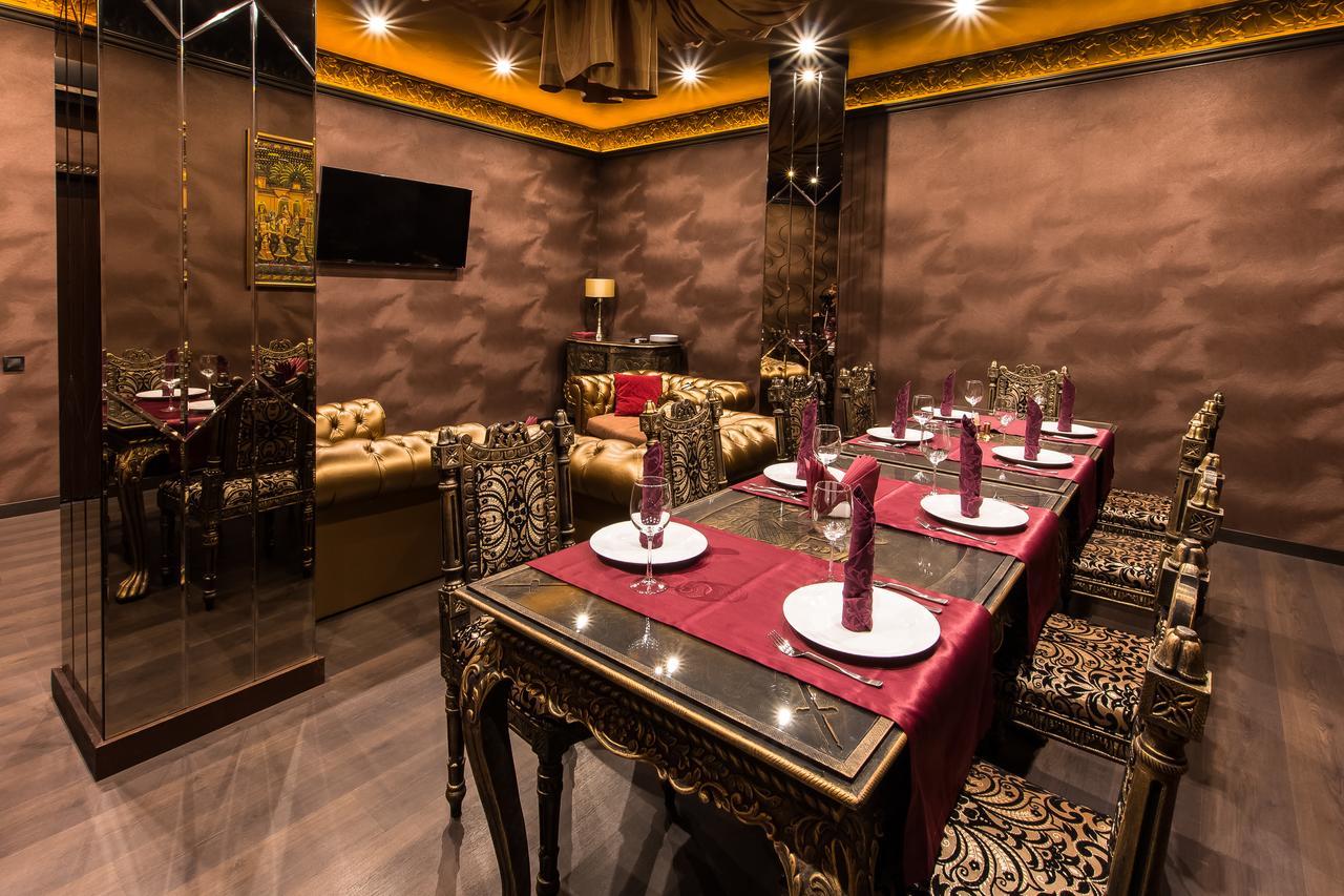India Palace Hotel Kharkiv Ngoại thất bức ảnh