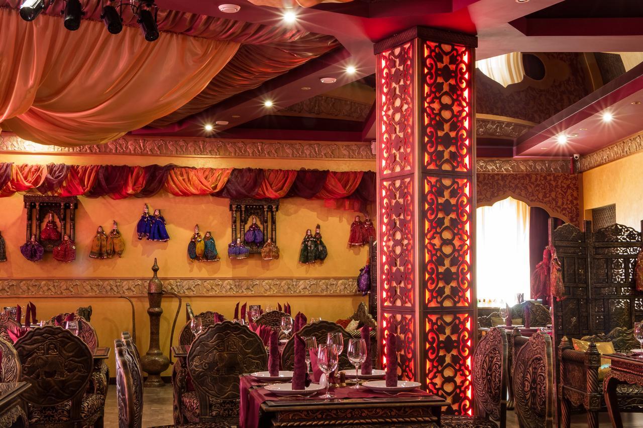 India Palace Hotel Kharkiv Ngoại thất bức ảnh