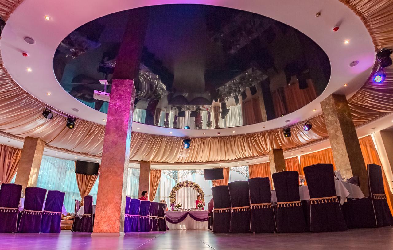 India Palace Hotel Kharkiv Ngoại thất bức ảnh